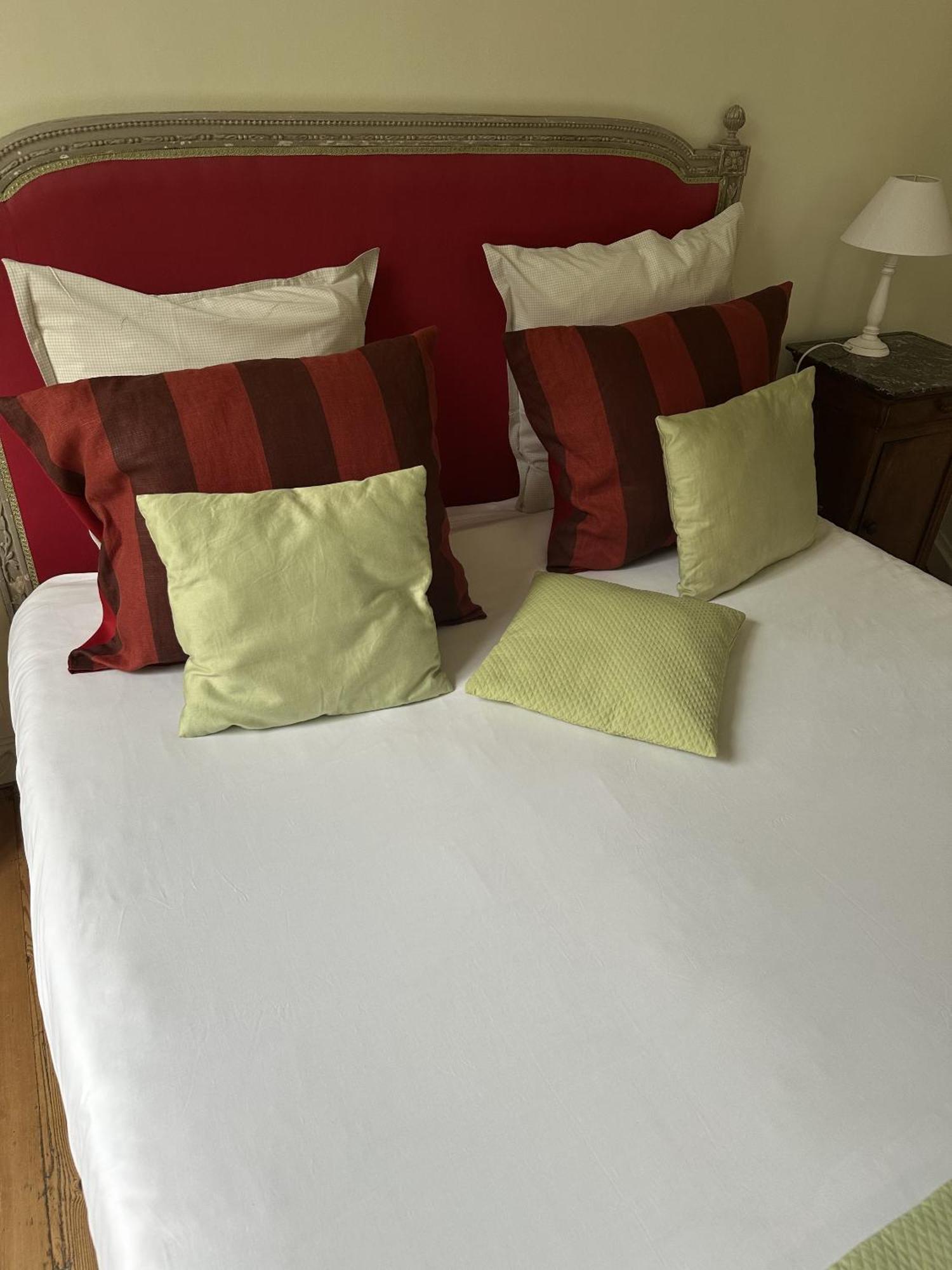 بريتفيل - سور - أودون Chambres D'Hotes Du Bas Manoir الغرفة الصورة