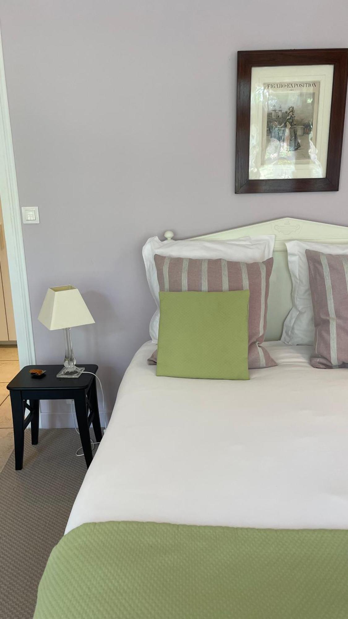بريتفيل - سور - أودون Chambres D'Hotes Du Bas Manoir المظهر الخارجي الصورة