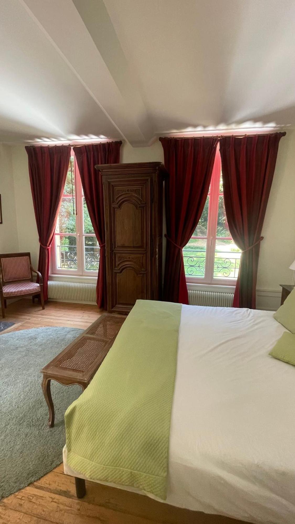 بريتفيل - سور - أودون Chambres D'Hotes Du Bas Manoir المظهر الخارجي الصورة